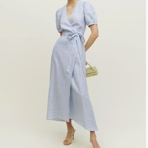 REFORMATION - Weiss Linen Dress. Used, in great condition.